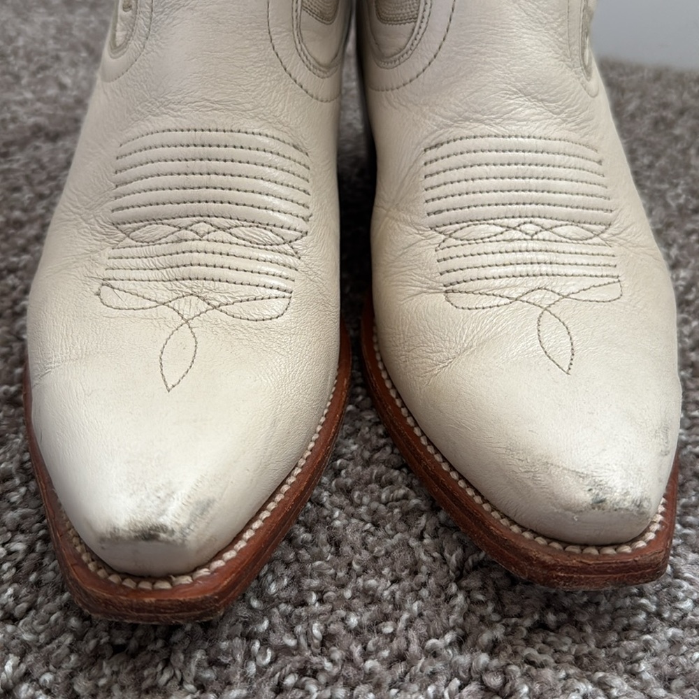 Tecovas “The Annie” Bone Cowhide - Picture 5 of 9